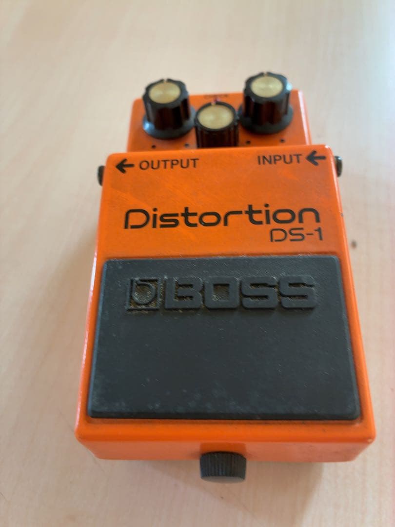 BOSS DS-1 ボス　ディストーション　ギターエフェクター　初期型　40年前