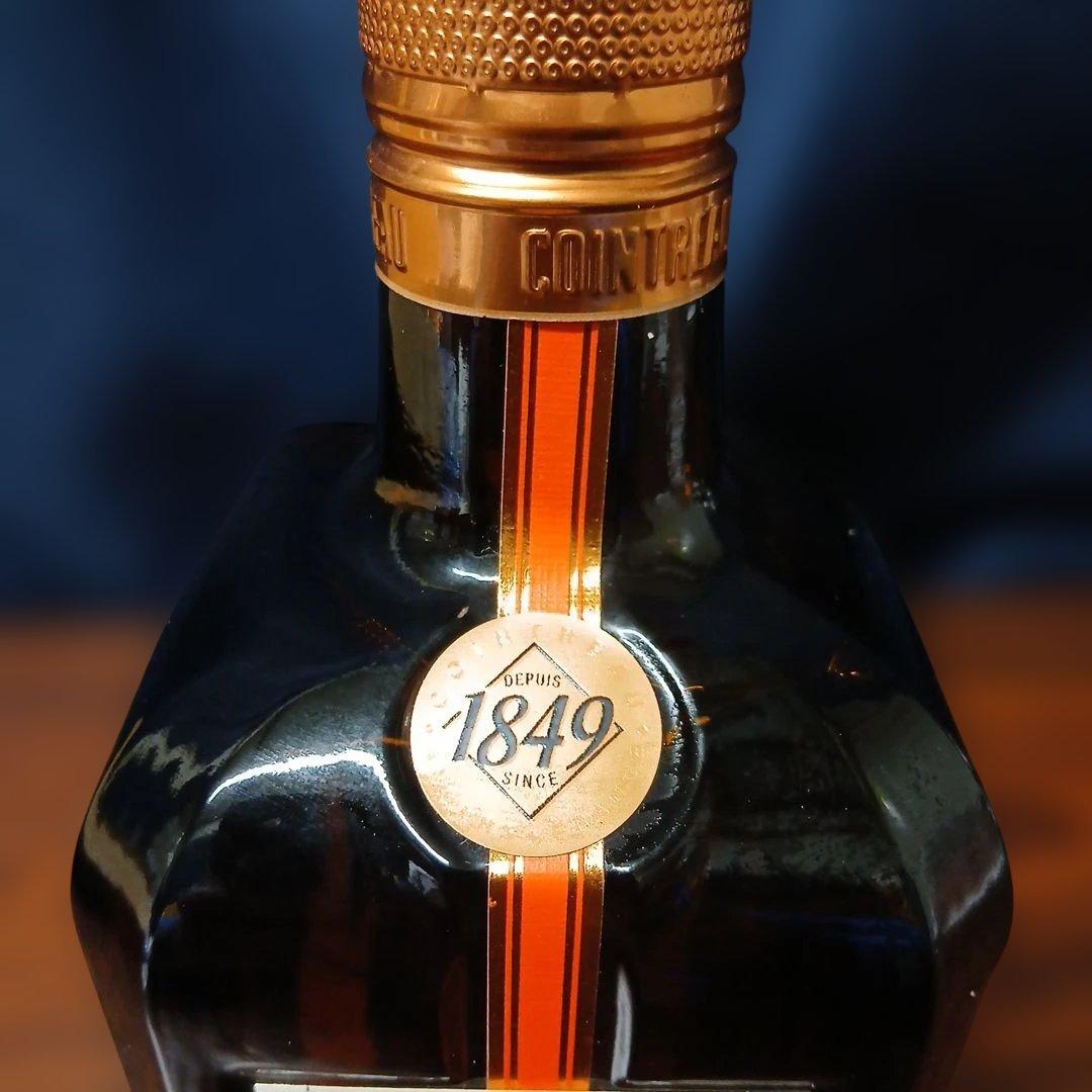 Cointreau リキュール 700ml 40%