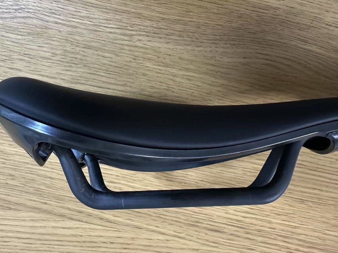 BROMPTON ブロンプトン　スーパーライト　サドル　カーボンレール