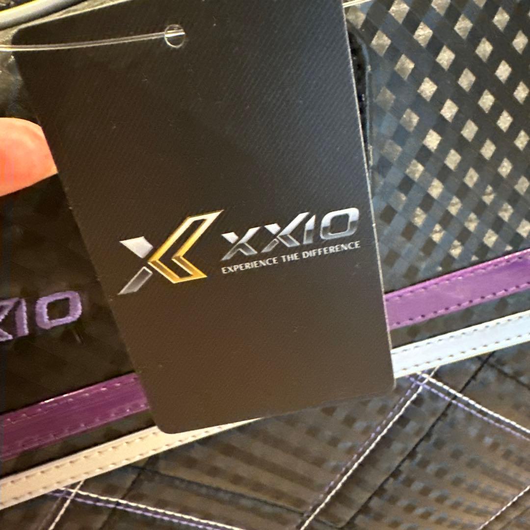 新品ゼクシオゴルフバッグ チェック柄 黒　定価14300円