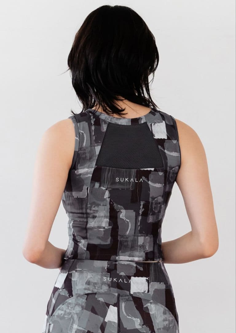 【新品タグ付き】Mサイズ　SUKALAミックスプリントブラタンクトップ