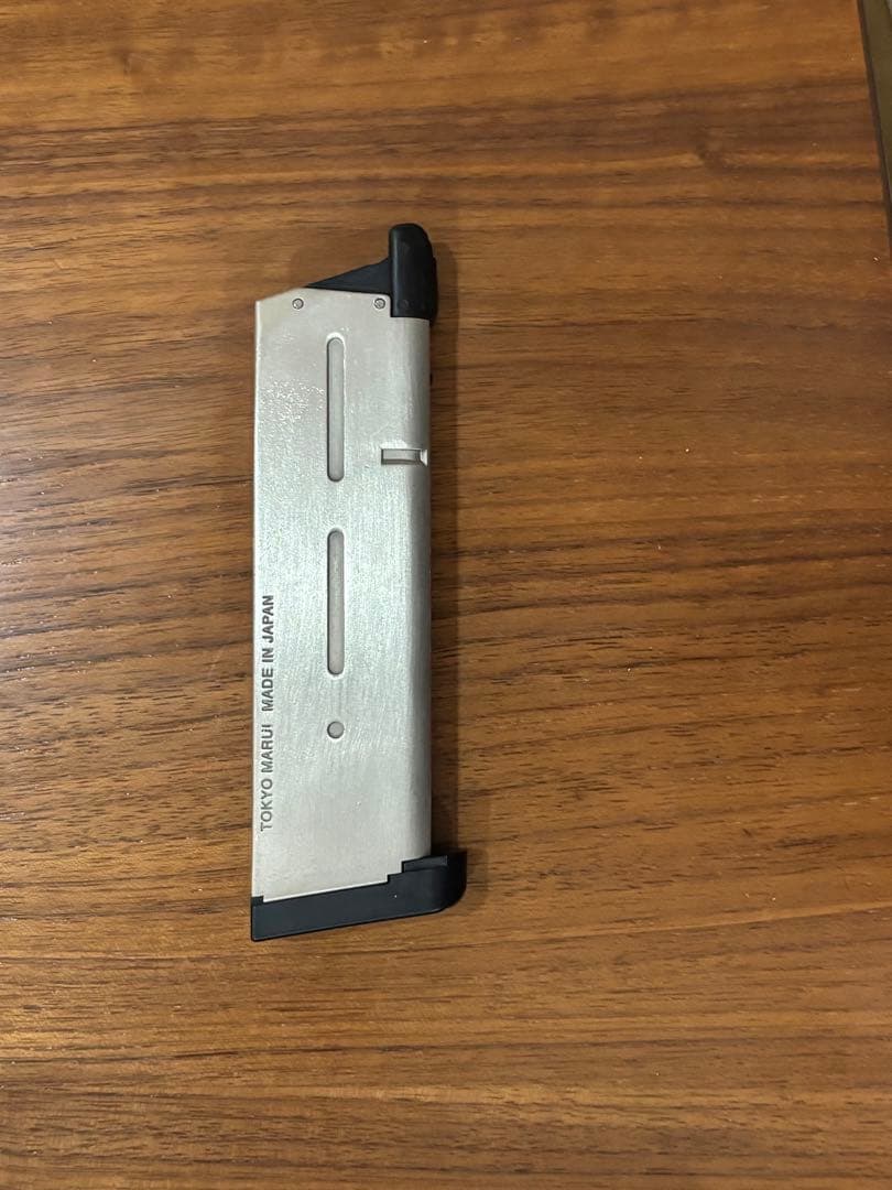 東京マルイM.E.U. PISTOL ガスガン　ロングマガジン