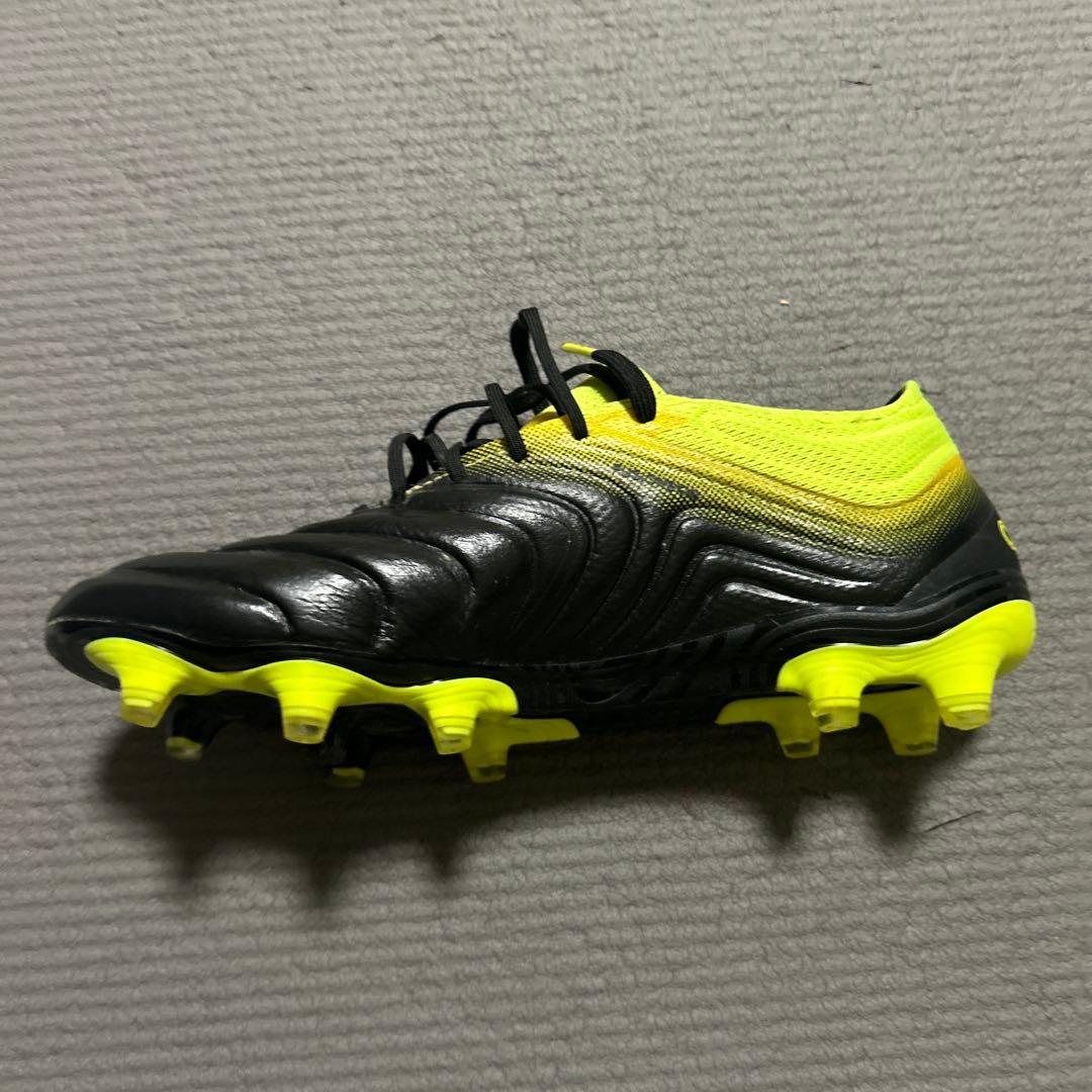 adidas コパ サッカーシューズ 黒、黄緑 プロ森本貴幸 サイン入りスパイク