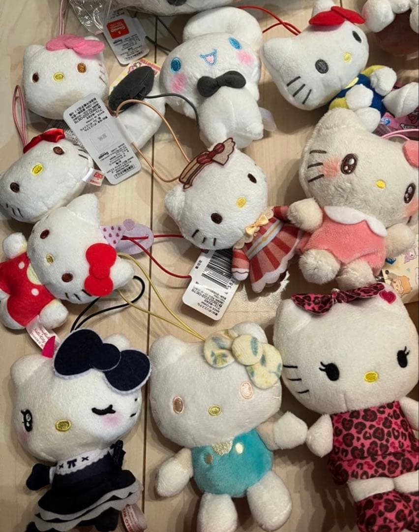 サンリオ キティ ぬいぐるみ マスコット ハローキティ 大量 まとめ売り 雑貨