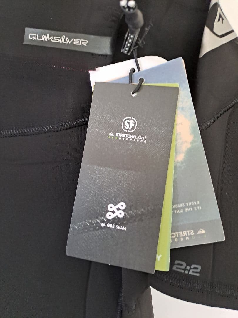 新品 Quiksilver 2/2mm ziplessウェットスーツ スプリング