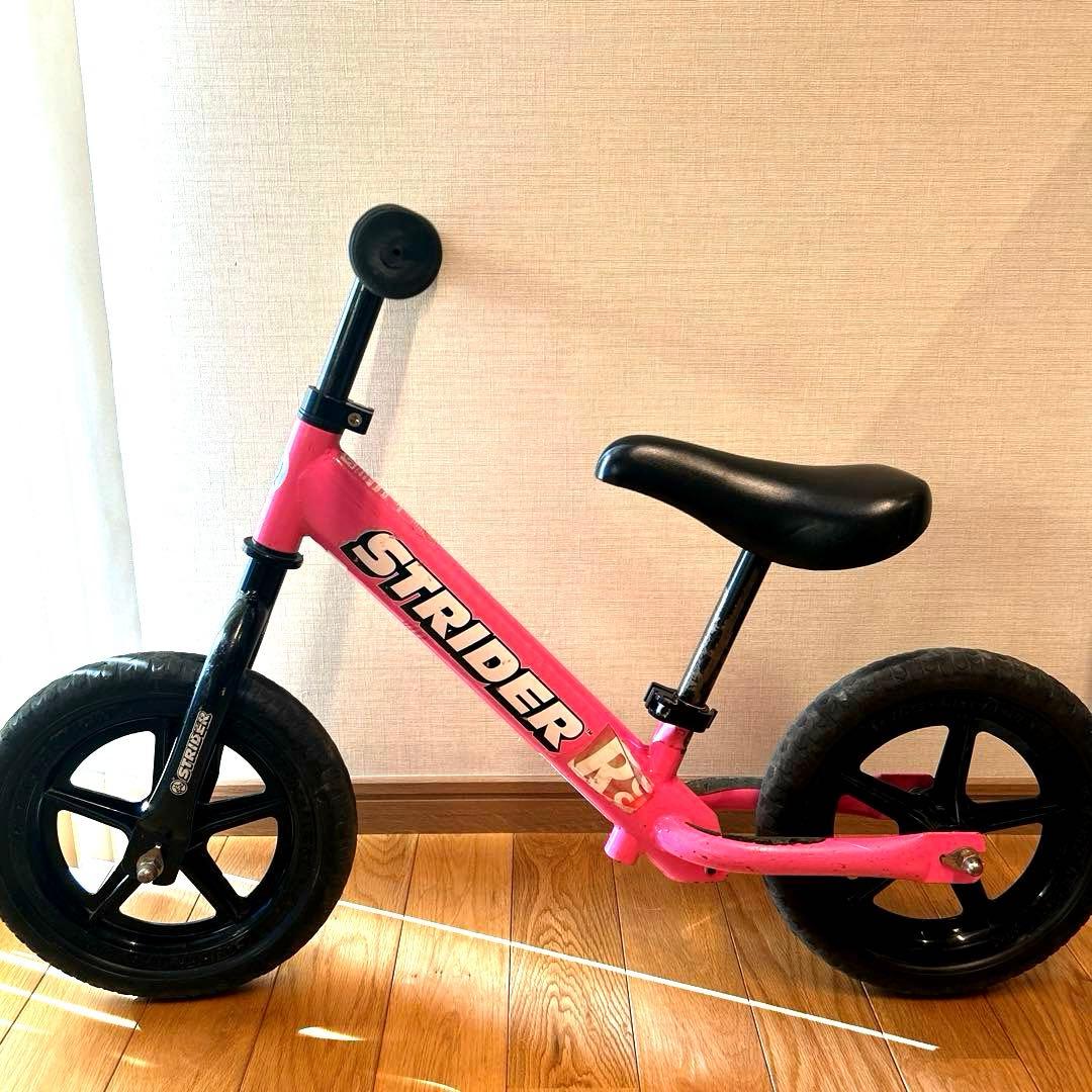 ストライダー　STRIDER バランスバイク ピンク　室内保管　今月まで値下げ中