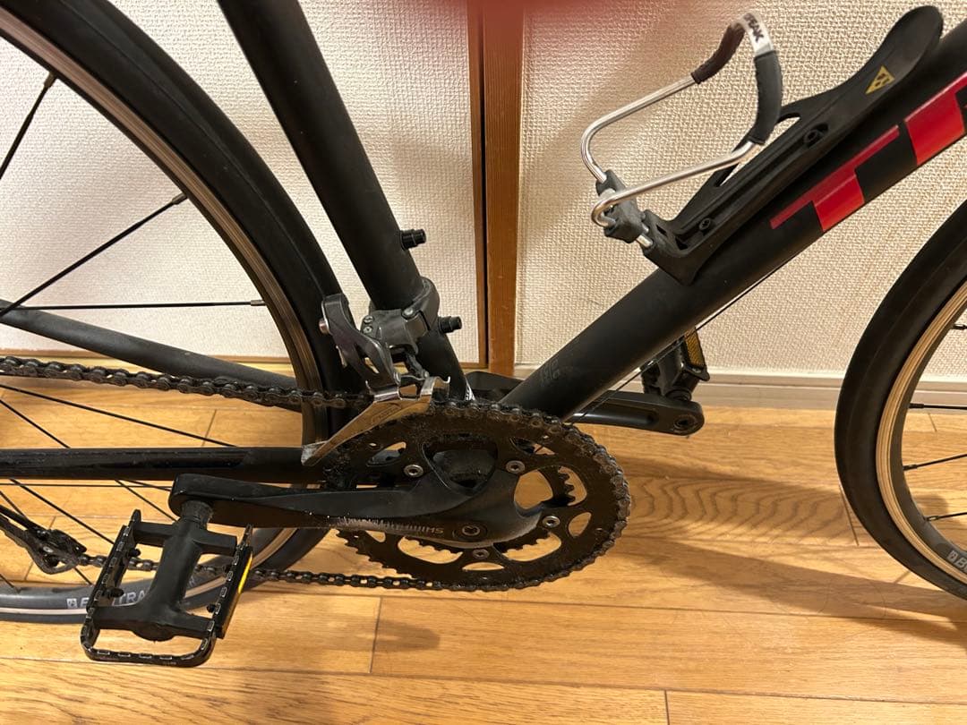 [極美品]ロードバイク　TREK ブラック ライト　反射板　ドリンクホルダー付き