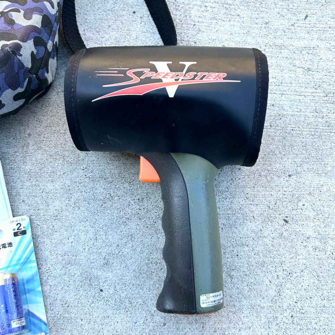 Bushnell スピードスターV スピードガン　電池2個付き　カバー付き