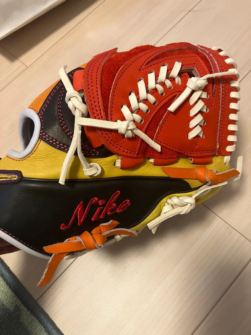 希少　NIKE ナイキ　謝道　グローブ　グラブ　マルチカラー