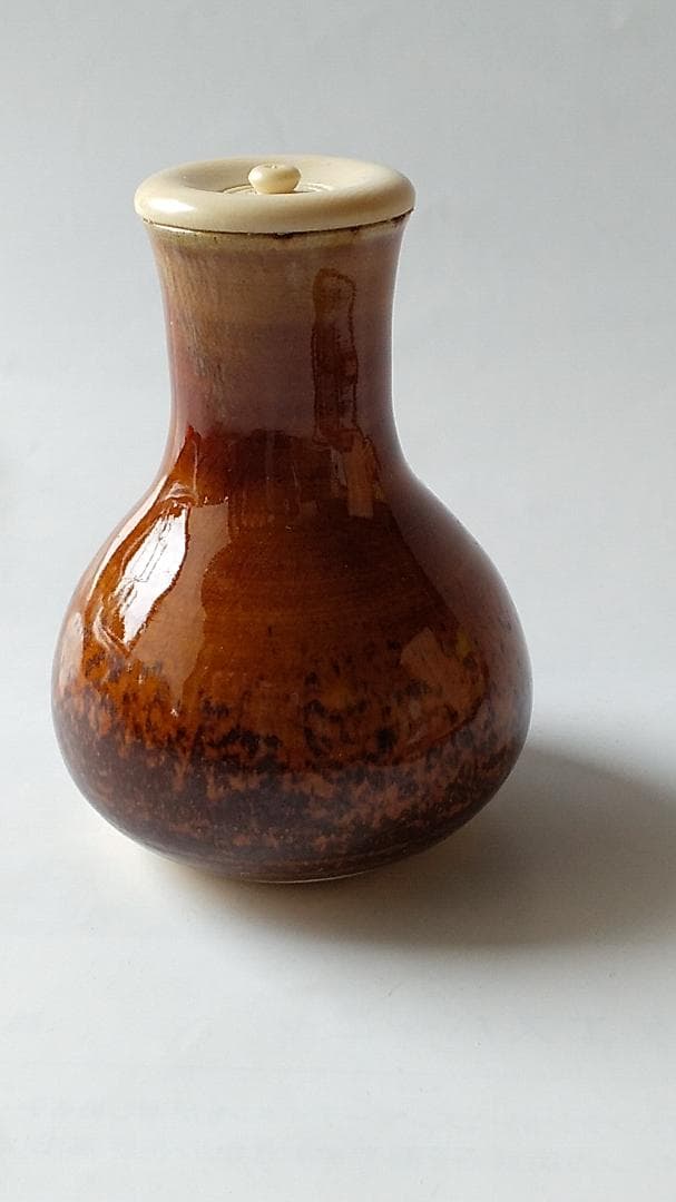 比古焼 鶴首茶入 藤崎寿山 作 仕覆 西陣織 大阪蜀紅 茶道具 共箱 美品 です