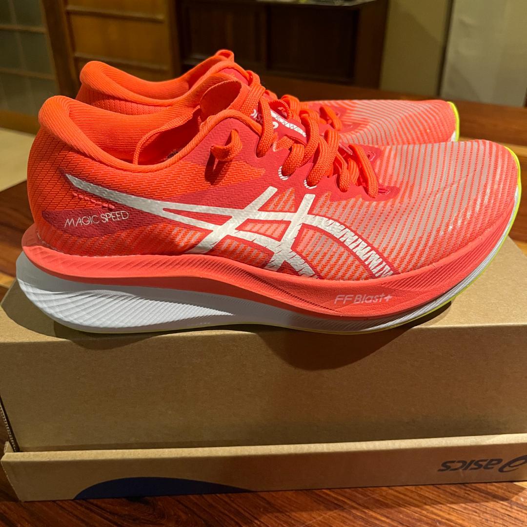 ウォーキング・ランニングウェア ASICS Women's MAGIC SPEED 3 Running Shoe