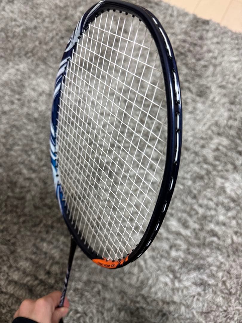 ラケット ASTROX100zz