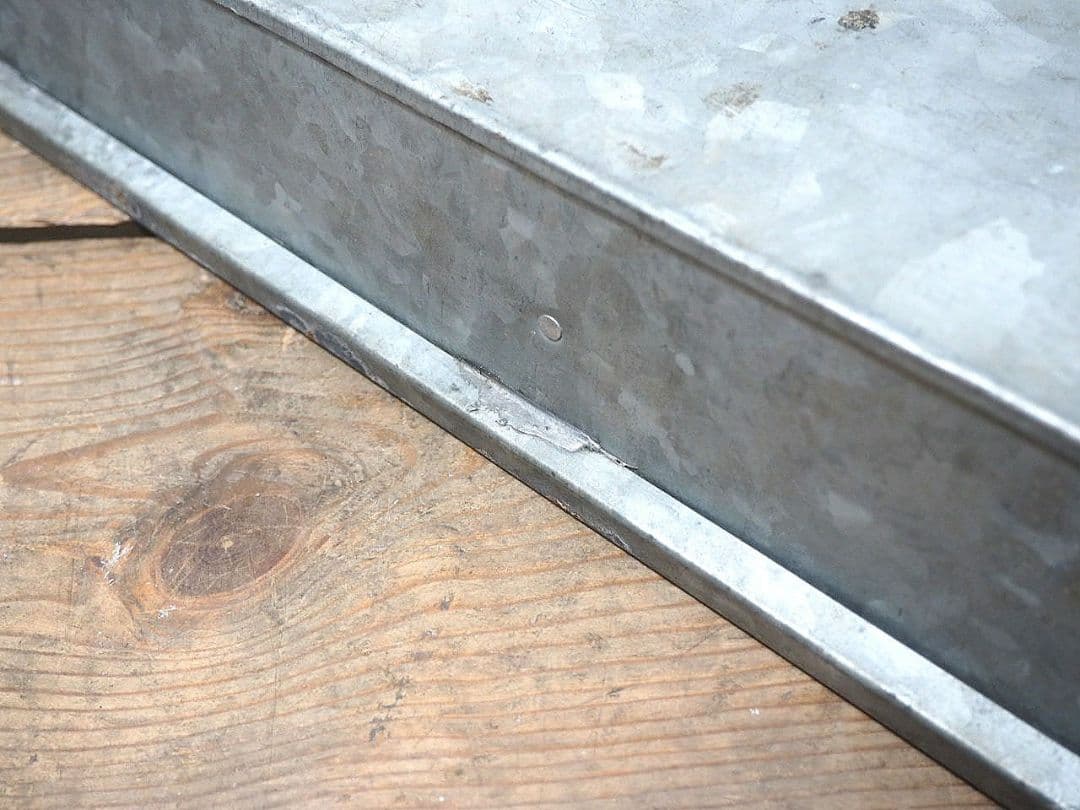 1366 昭和レトロなブリキのガラスケース　飾り棚　駄菓子屋　陳列棚　ビンテージ