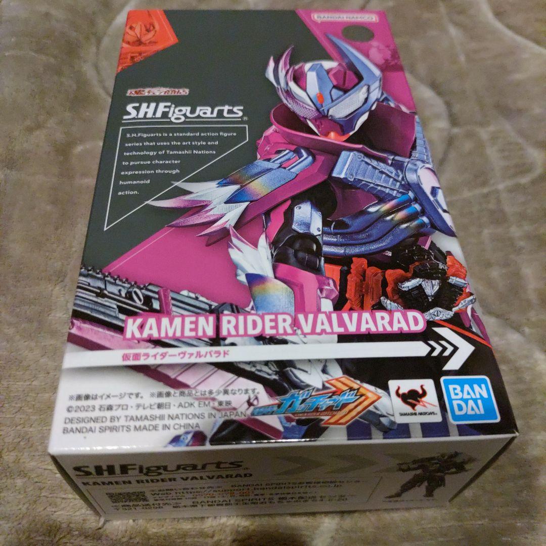 【美品】S.H.Figuarts 仮面ライダー ヴァルバラド 東映 バンダイ