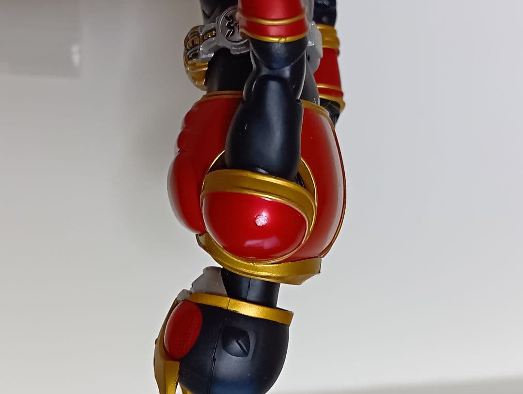 あざみ様購入予定　仮面ライダークウガ