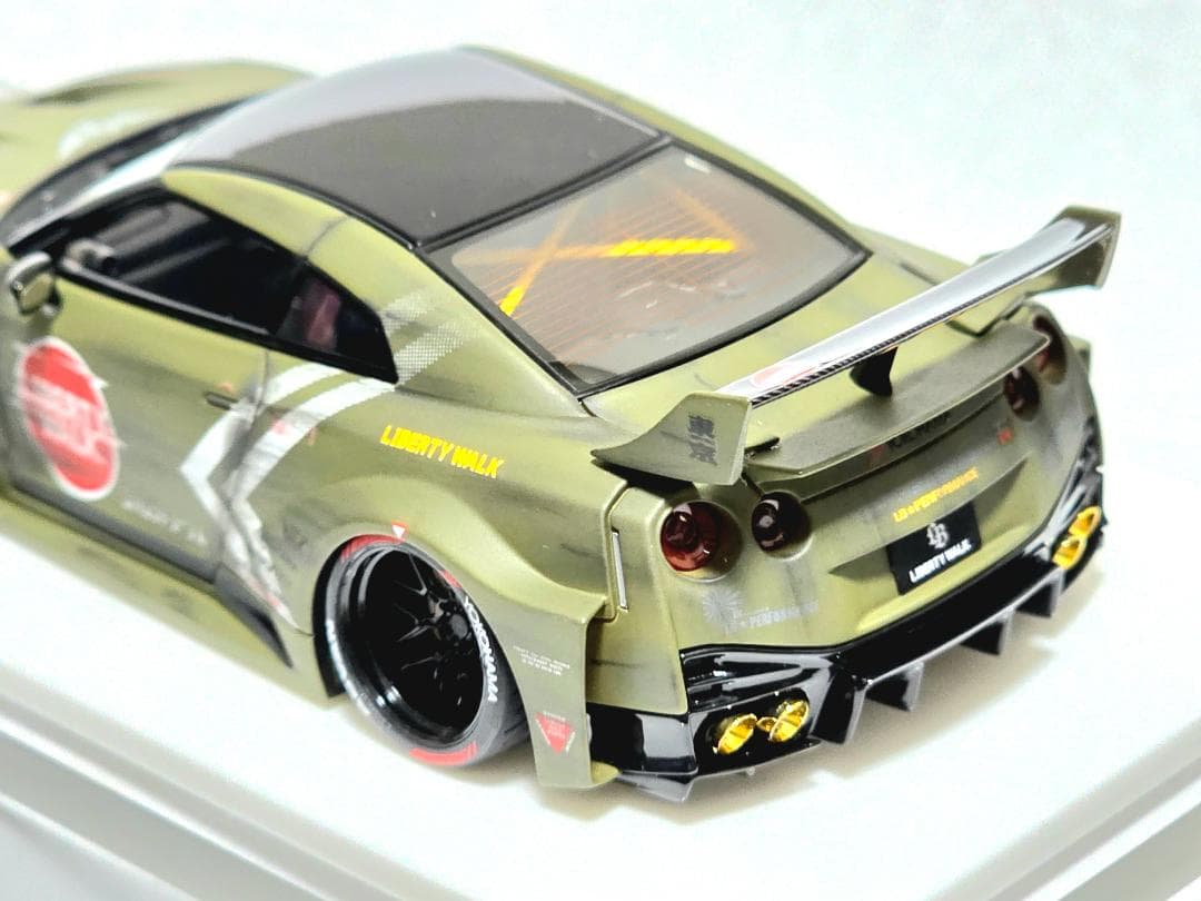 リバティウォーク 限定 Make Up GT-R LBWK1/43サイン入り