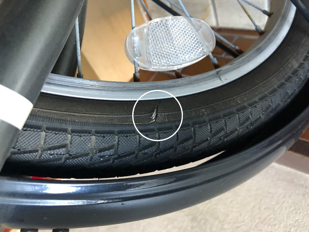 発送不可 【尼崎近辺】 フォルクスワーゲン 折りたたみ自転車 タイヤ小径