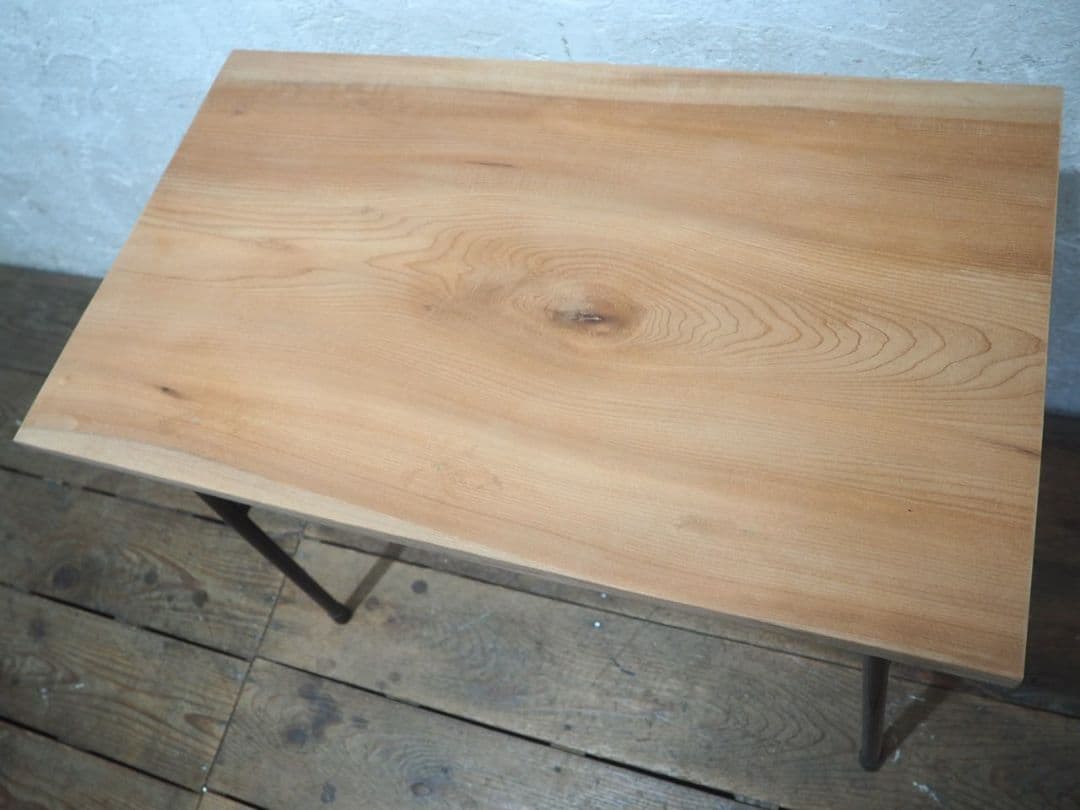 1235 ①古い木と鉄脚のテーブル　デスク　作業台　リメイク　レトロ　ビンテージ