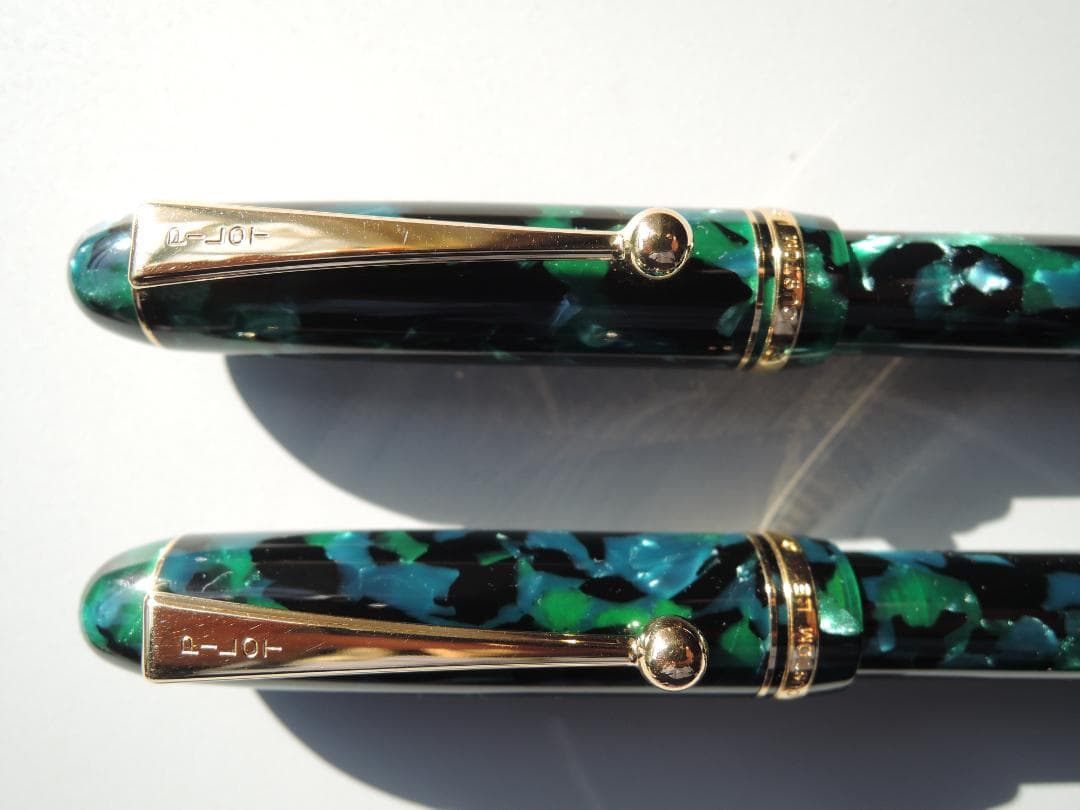 PILOT カスタム LE ボールペン&シャーペン 2本 (本体色は緑モザイク)