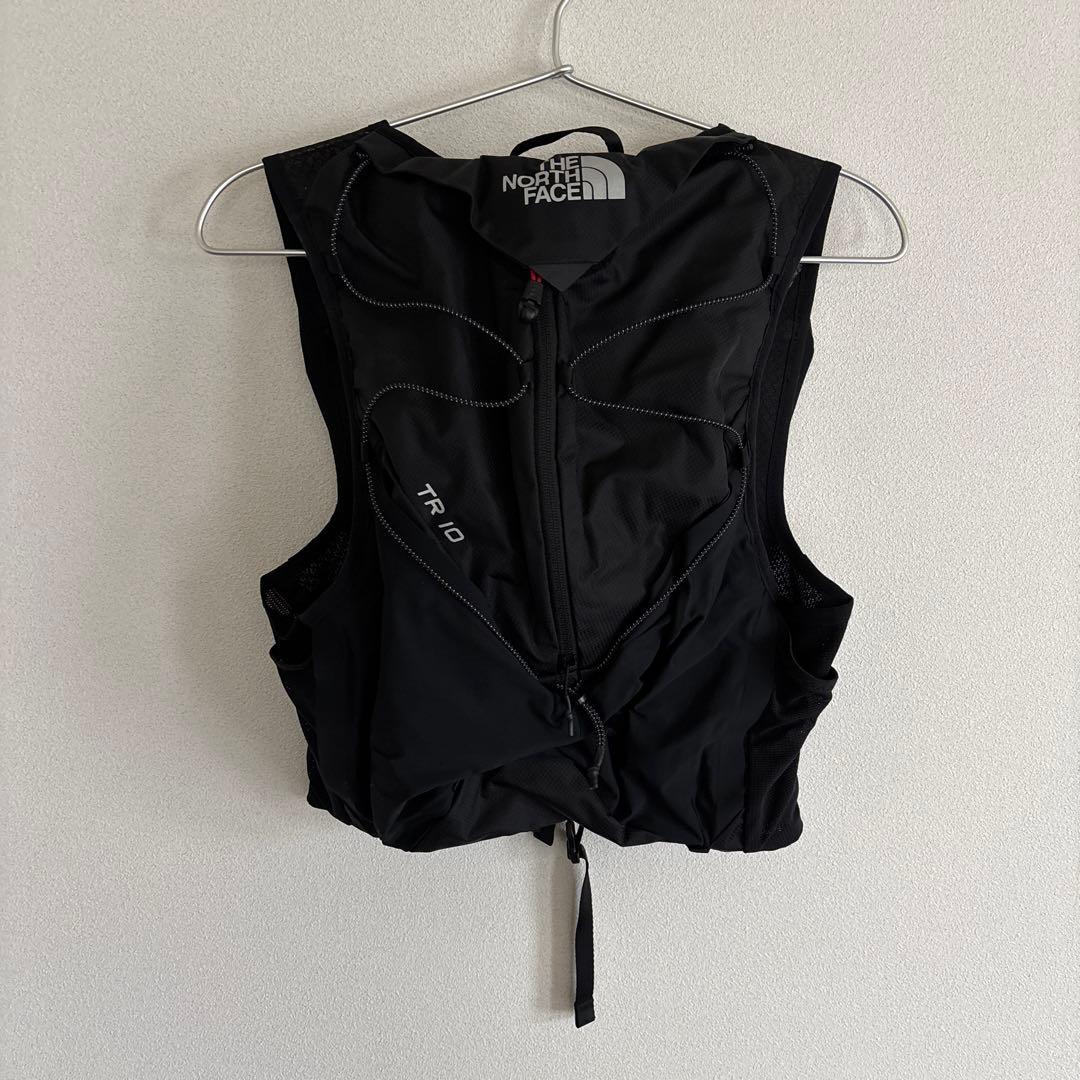 ほぼ新品THE NORTH FACE TR10 ブラック