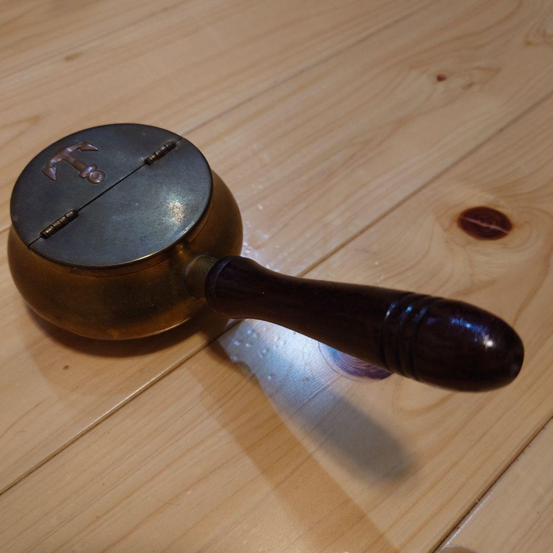 【帝国時代軍関係】海軍か？灰皿　本体直径最大約10㎝・本体高さ約5㎝