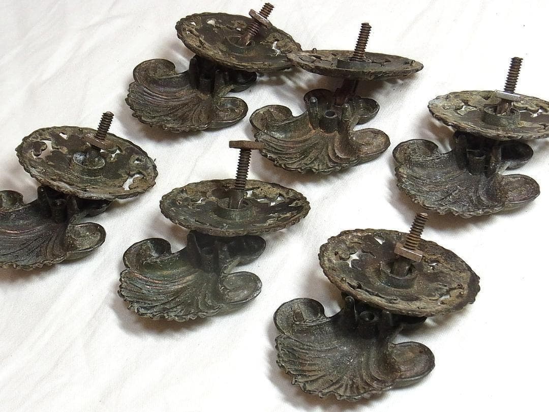 イギリス アンティーク家具用 引き手 6個 ヴィクトリアン様式 装飾金具 パーツ