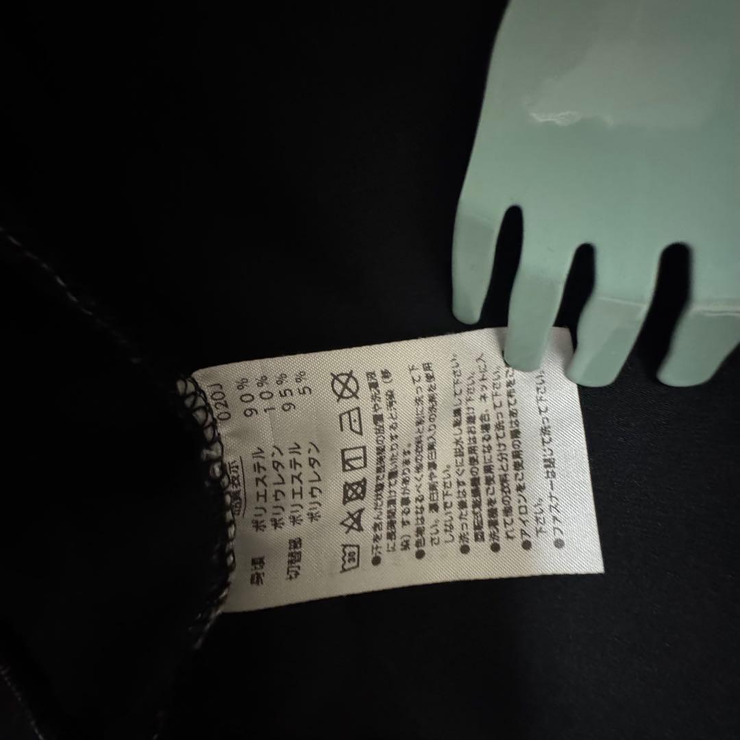 YONEX ブラック ウォームアップジャケット　黒 ユニM フィットスタイル