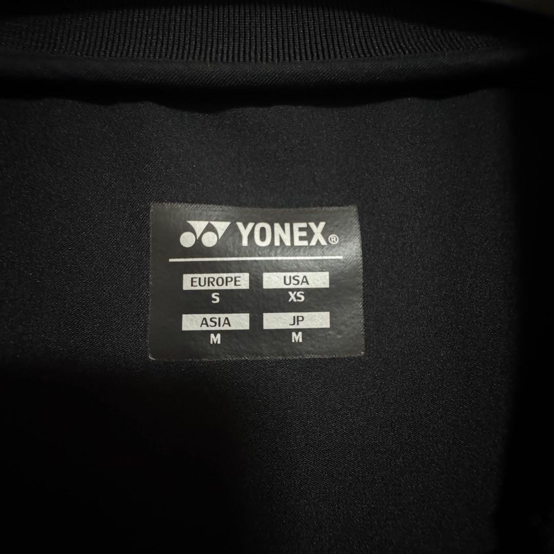 YONEX ブラック ウォームアップジャケット　黒 ユニM フィットスタイル