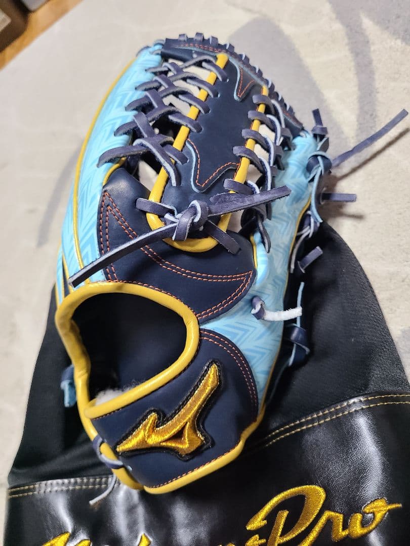 軟式グローブ 外野手用 ミズノプロ 1AJGR29107 2921　右投げ