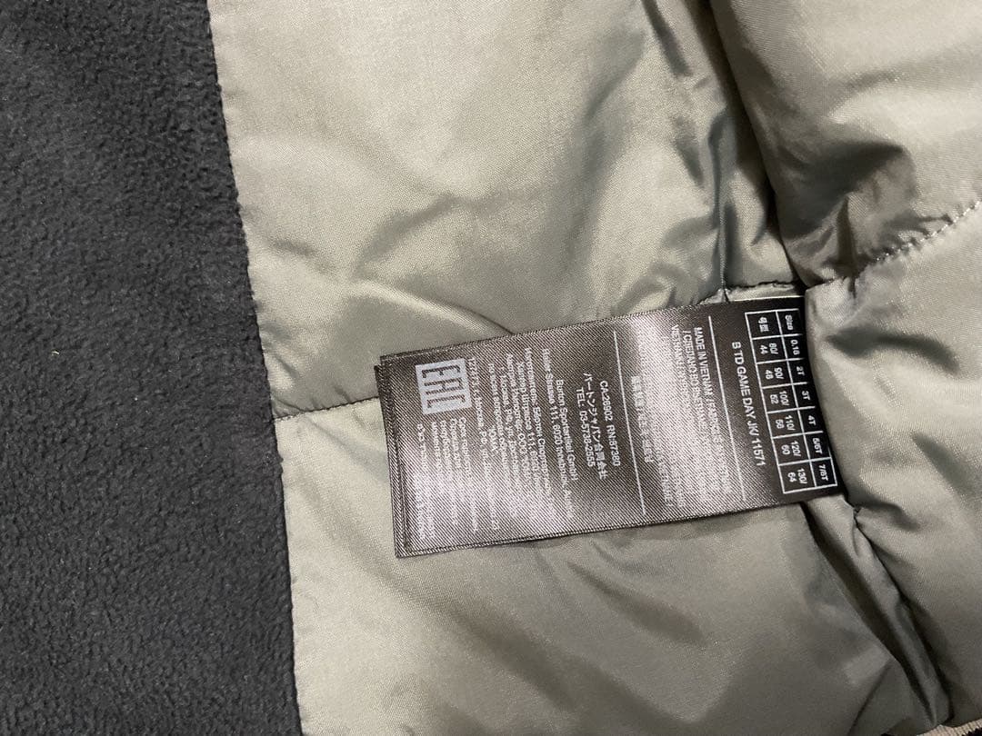 Burton スノーボードジャケット 4T グレー/ブラック