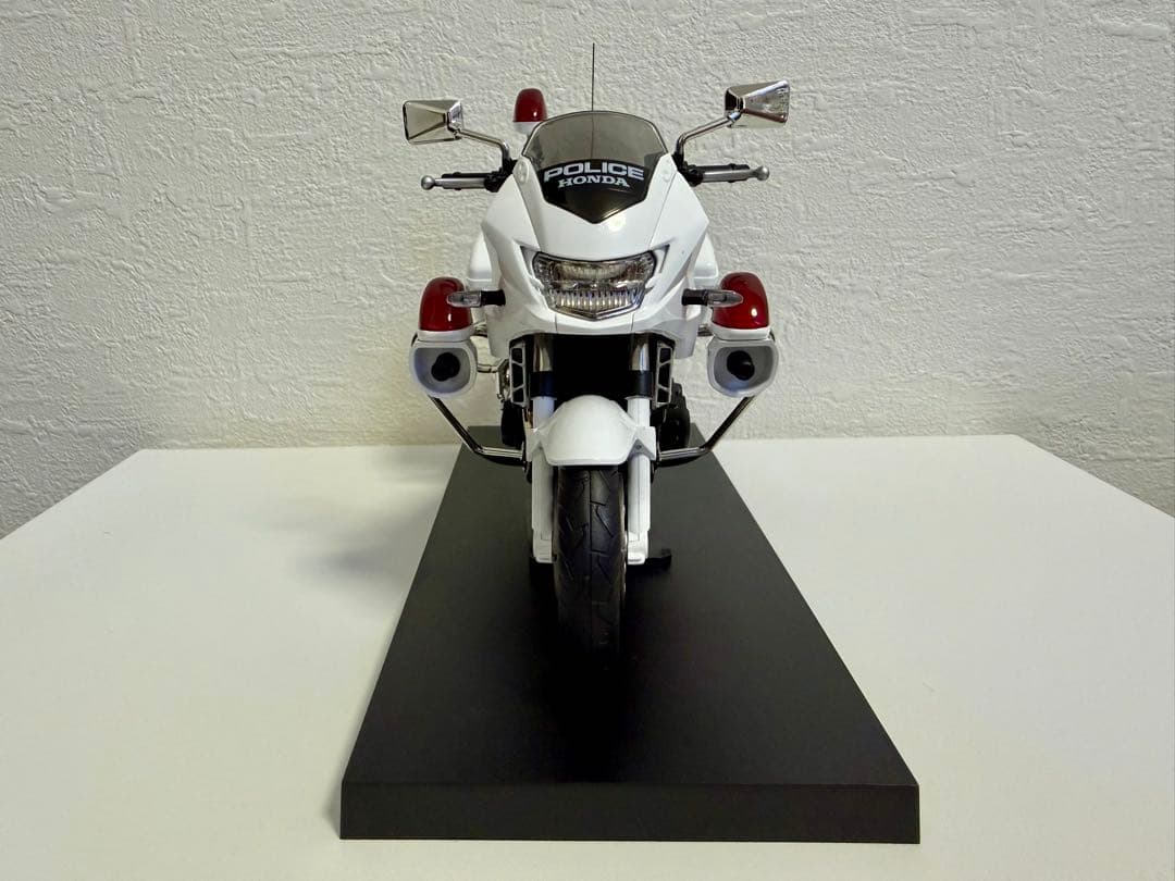 【限定】3000台 HONDA CB1300P 白バイ新型 LED 警察グッズ