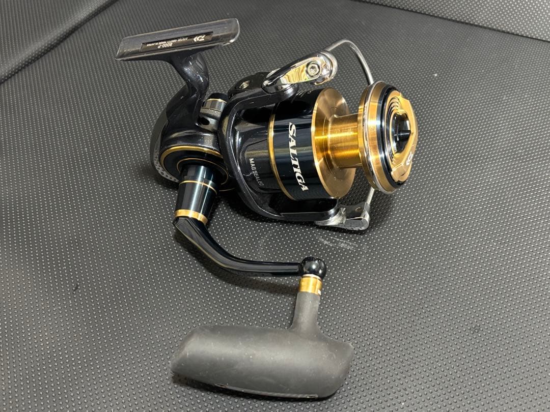 ダイワ 20ソルティガ8000-P OH後未使用 SLPノブ スプール2個 箱付