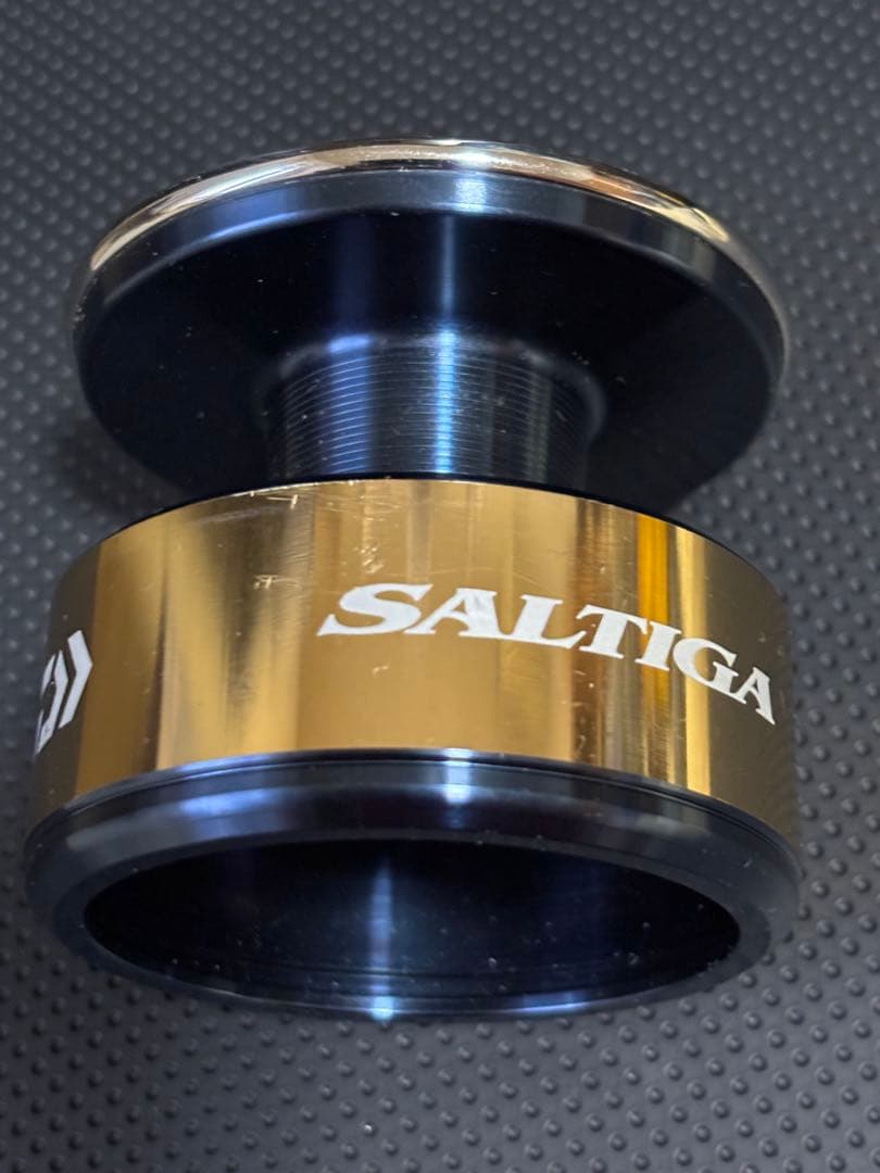 ダイワ 20ソルティガ8000-P OH後未使用 SLPノブ スプール2個 箱付