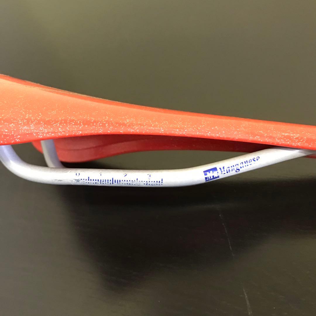 selle ITALIA セライタリア　プラスチック　サドル