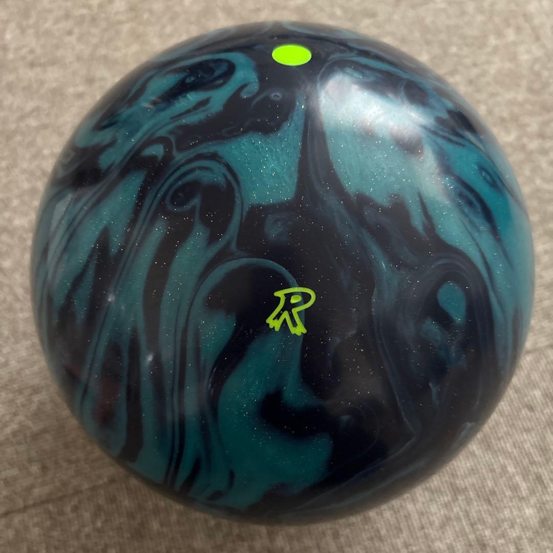 ビッグフット ハイブリッド 15ポンド ボウリング