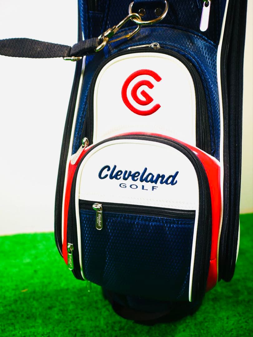 て*ち様 Cleveland Golf ゴルフバッグ・キャディバッグ　クリーブラ