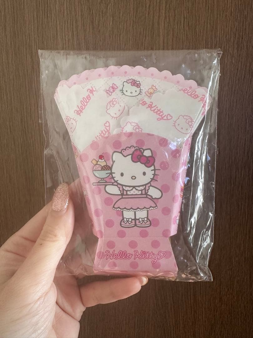 激レア　ハローキティ ウェイトレスキティ　メモ帳　2002