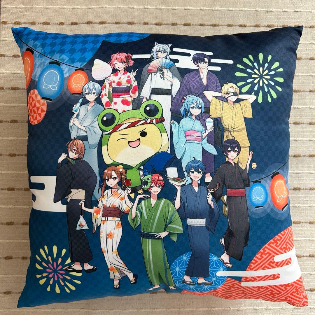 カラフルピーチ　真夏の桃祭り クッション　A賞