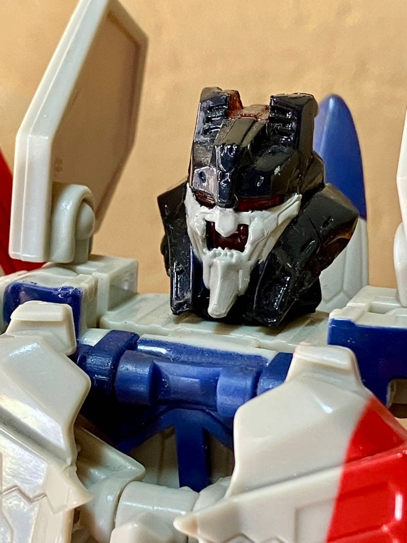 STARSCREAM(スタースクリーム) ハズブロ　トランスフォーマー