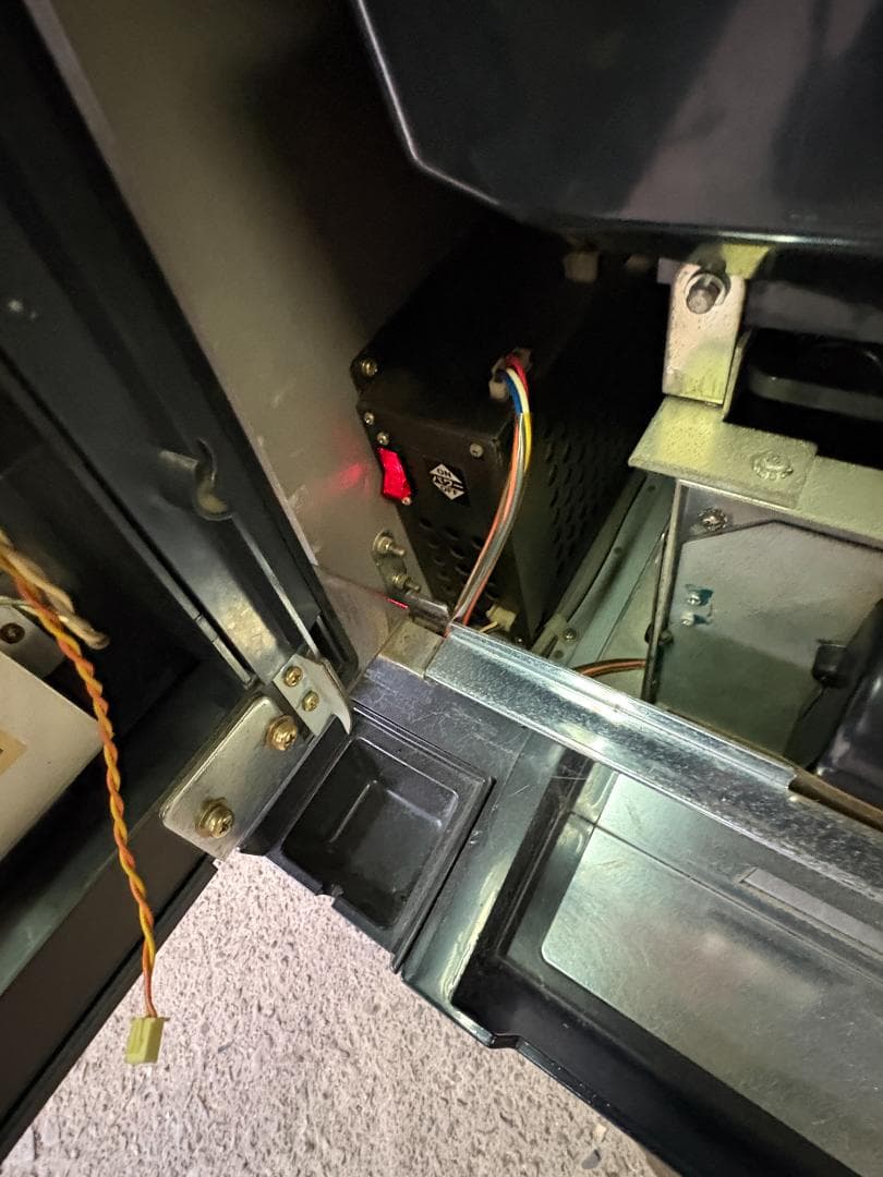 パチスロ実機 ウルトラマン倶楽部Bタイプ 家庭用100V