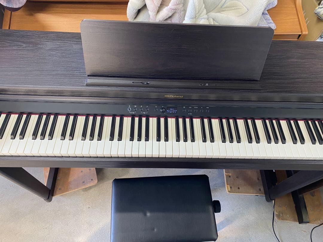 ローランド 電子ピアノRP701 2021年 Roland