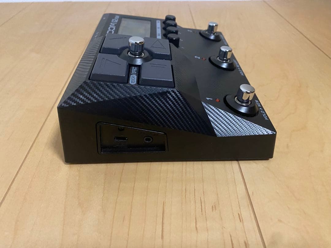ZOOM G2 FOUR　ギター マルチエフェクター