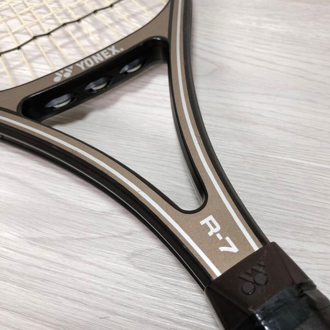 ヨネックス 硬式用テニスラケット カバー付き 日本製 美品中古 定価2万6千円