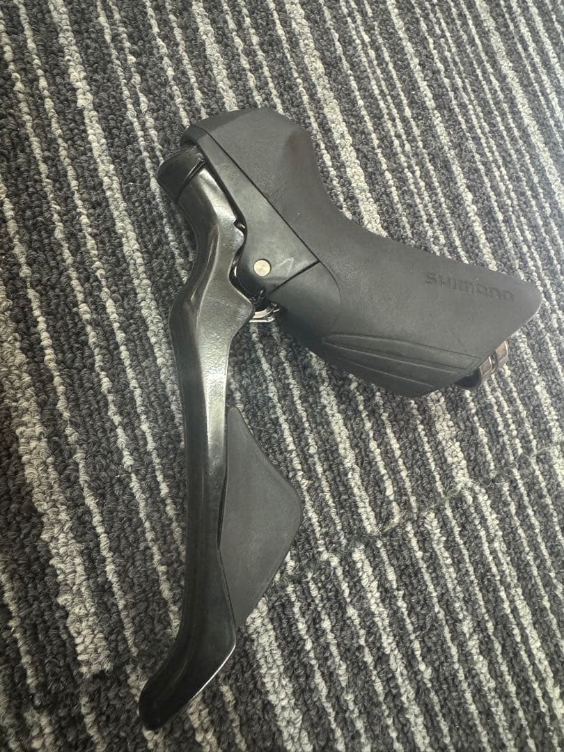 SHIMANO 105 STIレバー ST-R7000 (2×11s)