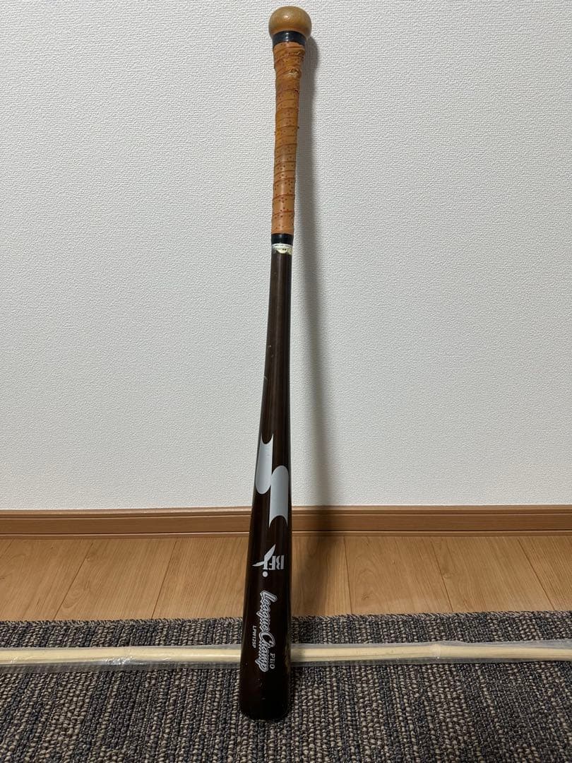 ミズノプロ 木製バット ブラウン　川端慎吾モデル