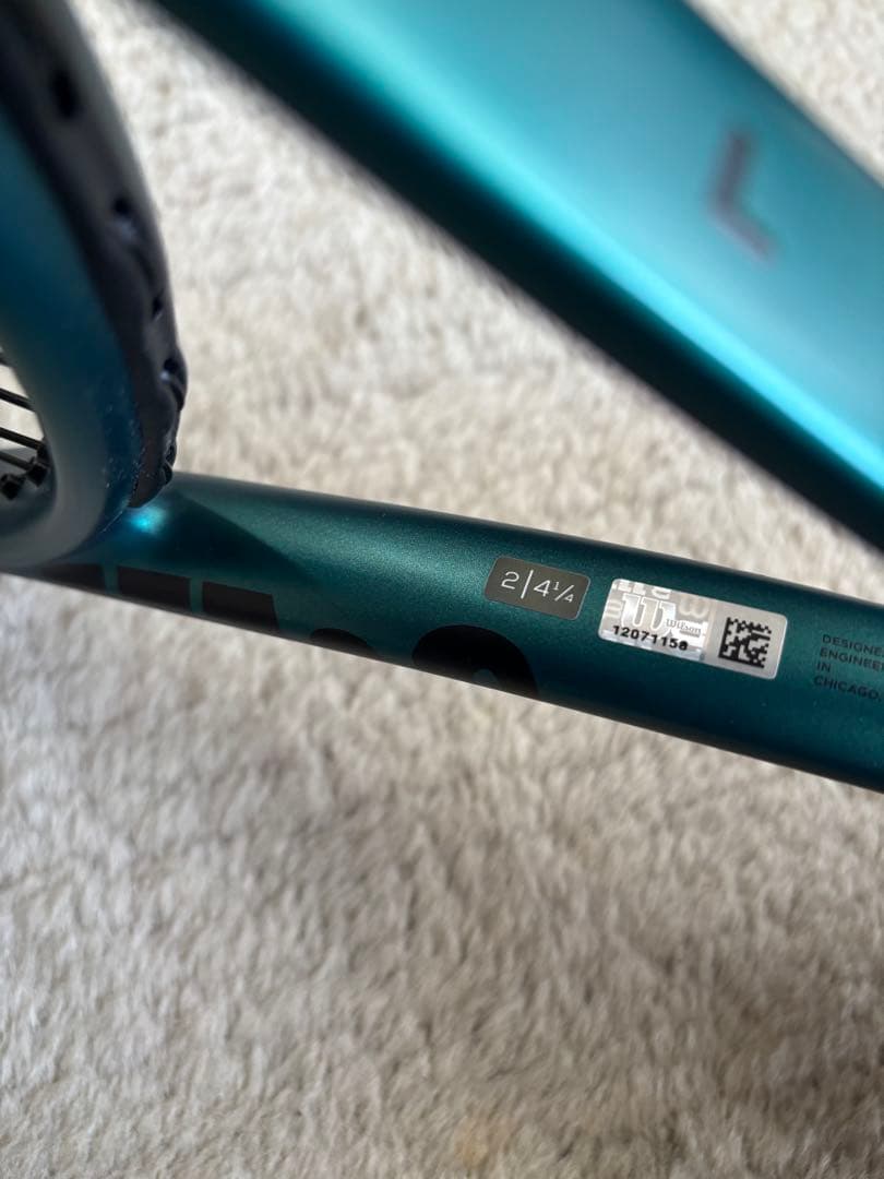 Wilson テニスラケット V9 98インチ 305g 18x20