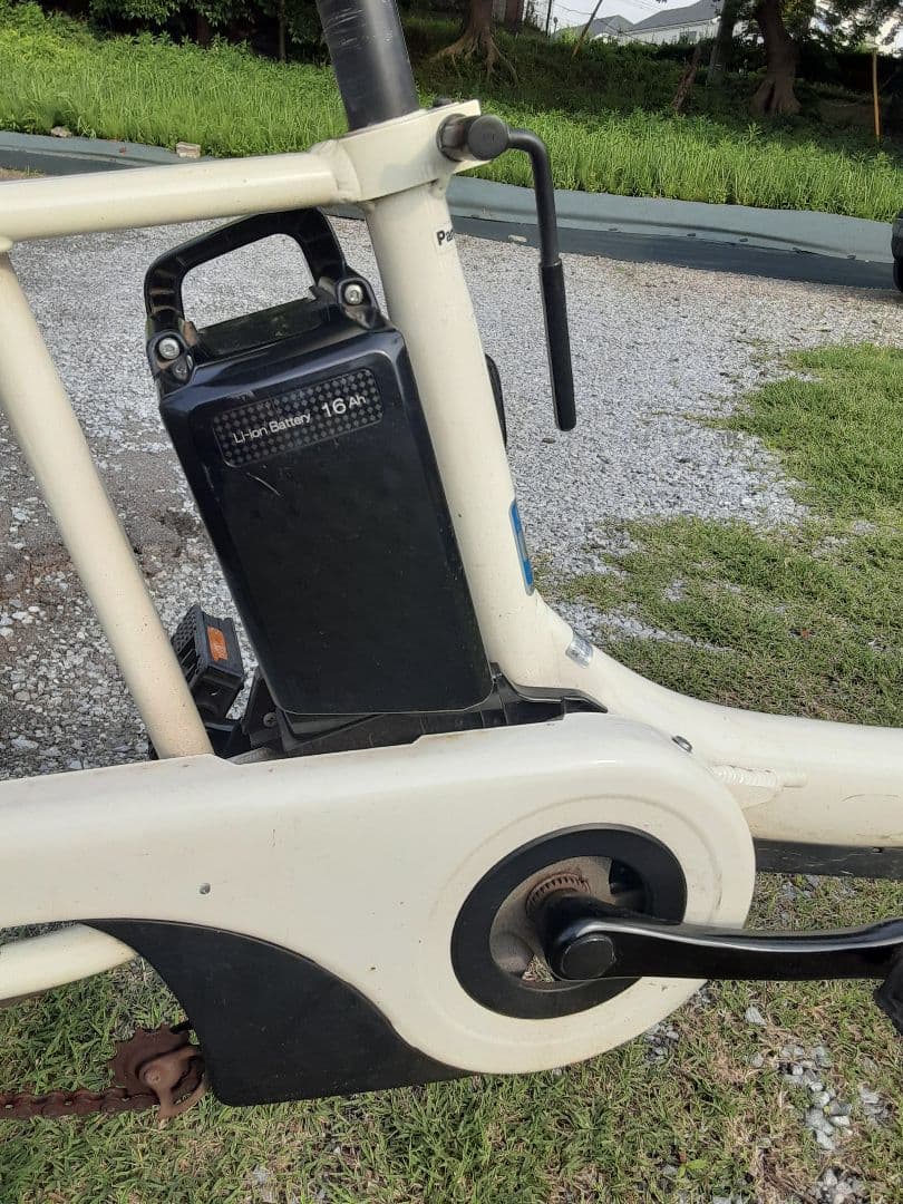 電動自転車　ギュット　バッテリー2個（16㌂）後ろカゴは無しでお渡し