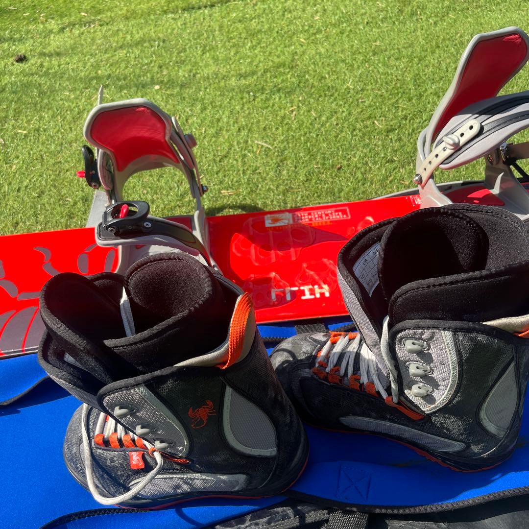 スコーピオンスノーボードフルセット　ボード、ビンディング、靴、ケース