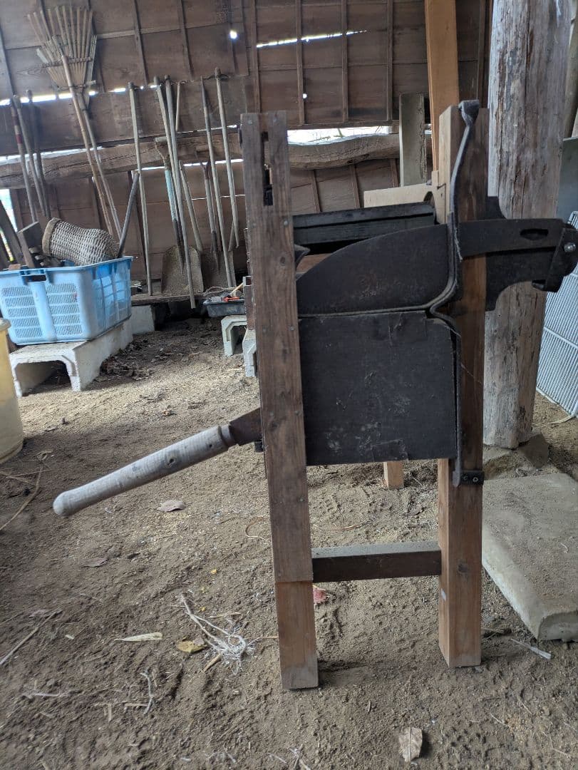 稲藁　裁断機　古道具　アンティーク　手動木工機械　農具