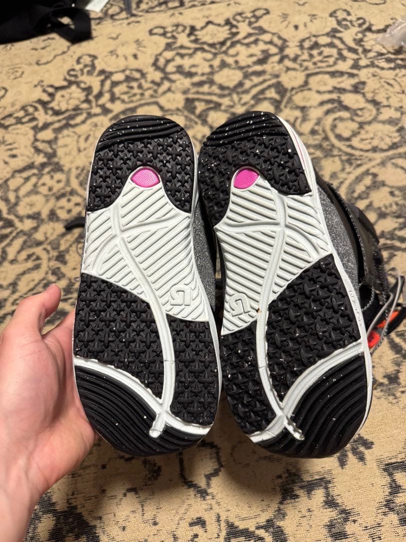 Burton ブーツ　Supreme 22cm